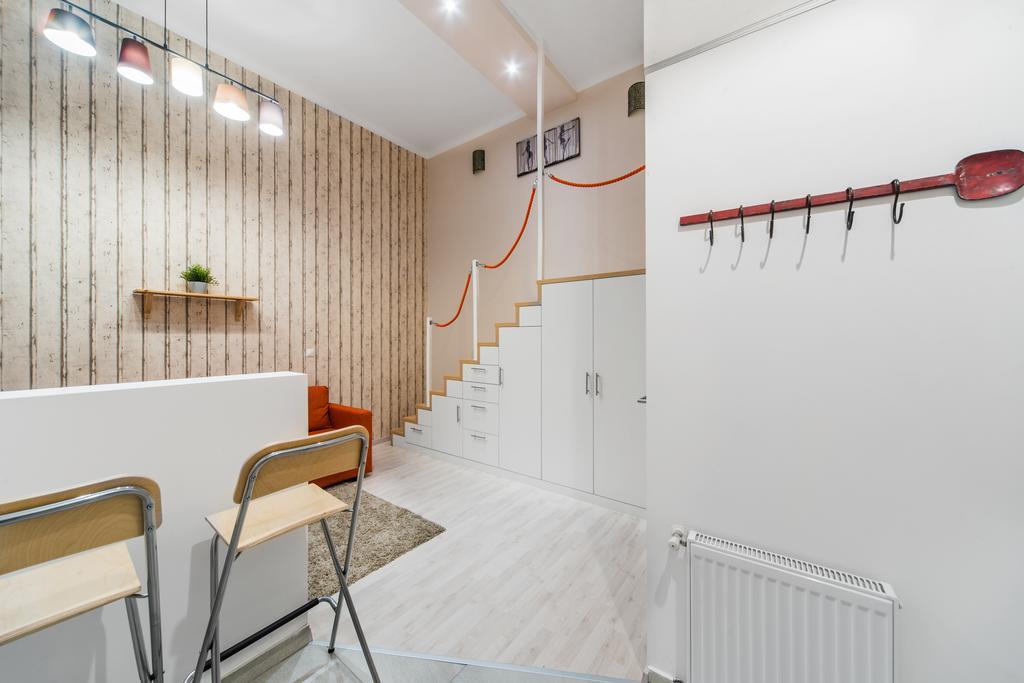 Astoria Airconed Apartments Budapest Ngoại thất bức ảnh