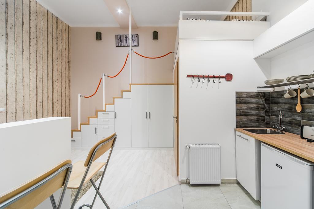 Astoria Airconed Apartments Budapest Ngoại thất bức ảnh