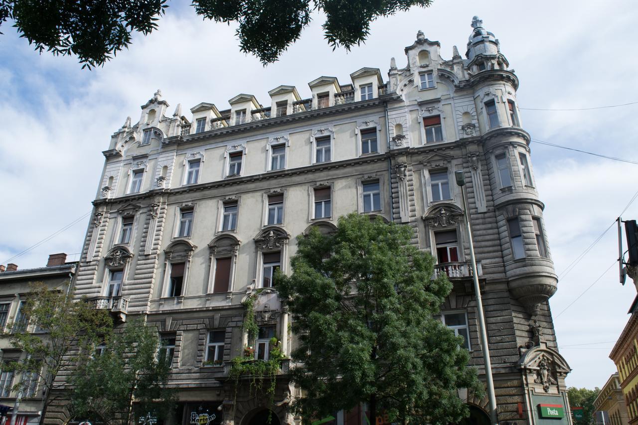 Astoria Airconed Apartments Budapest Ngoại thất bức ảnh